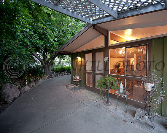 857 Leadora-1650